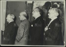 [Foto Benito Quinquela Martin, Oscar Ivanissevich, Juan de Dios Filiberto y un hombre mas]